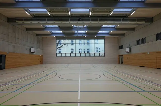  Sporthalle HU.jpg